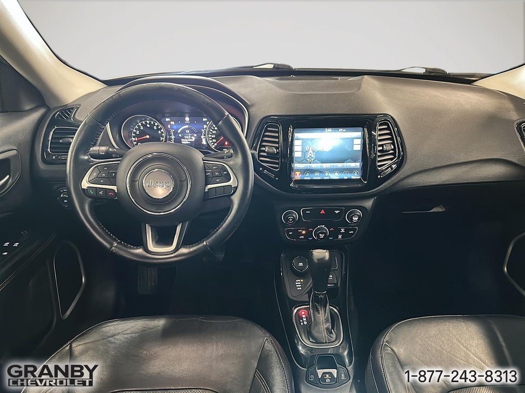 2017 Jeep Compass in Granby, Quebec - 13 - w1024h768px