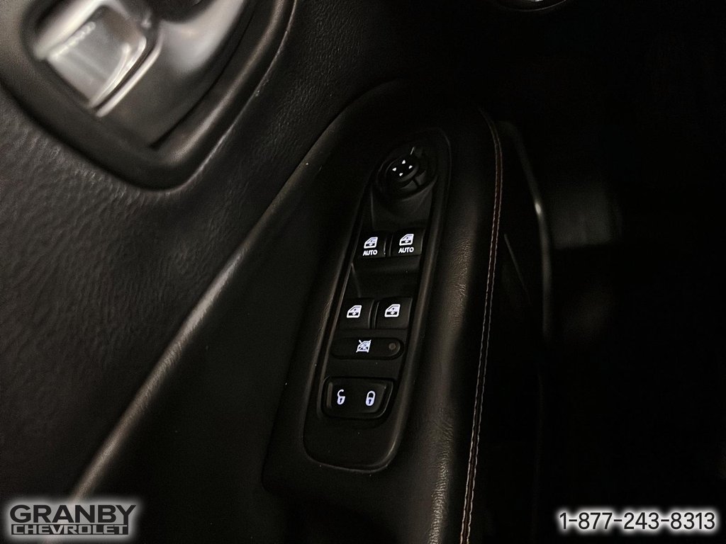 2017 Jeep Compass in Granby, Quebec - 14 - w1024h768px