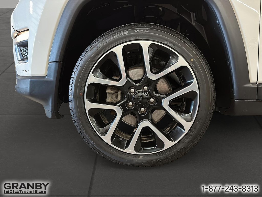 2017 Jeep Compass in Granby, Quebec - 10 - w1024h768px