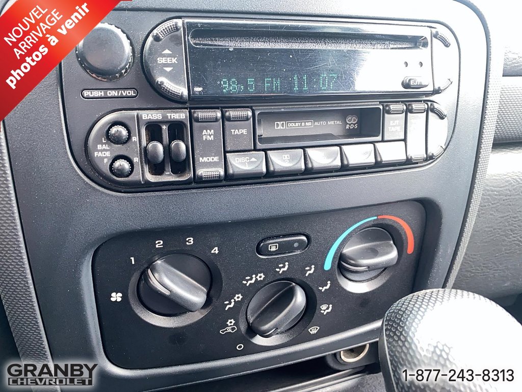 Jeep Liberty Sport 4x4 vendu tel quel sans garanties 2003 à Granby, Québec - 16 - w1024h768px