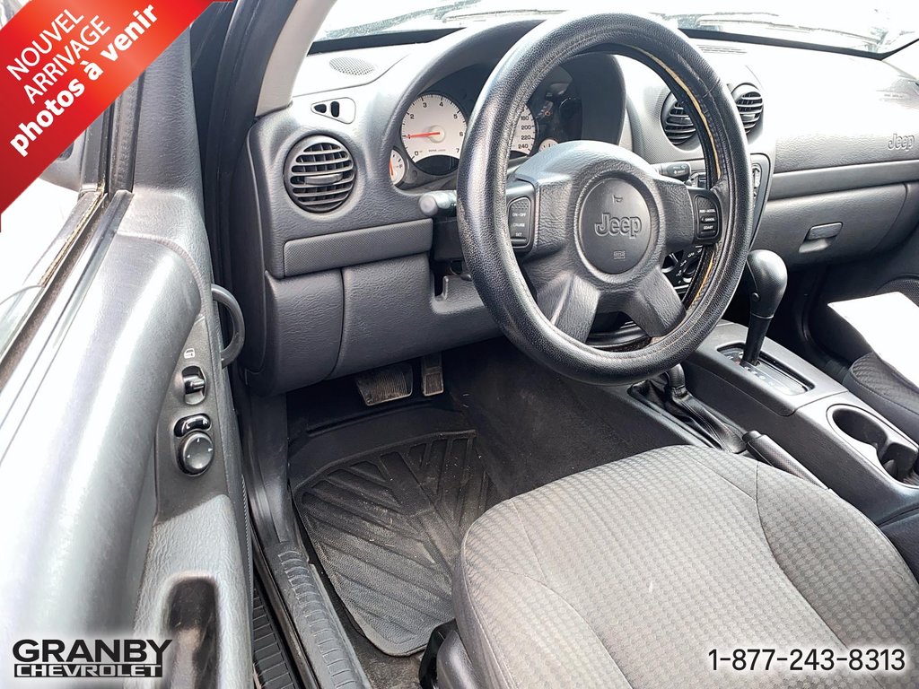Jeep Liberty Sport 4x4 vendu tel quel sans garanties 2003 à Granby, Québec - 12 - w1024h768px