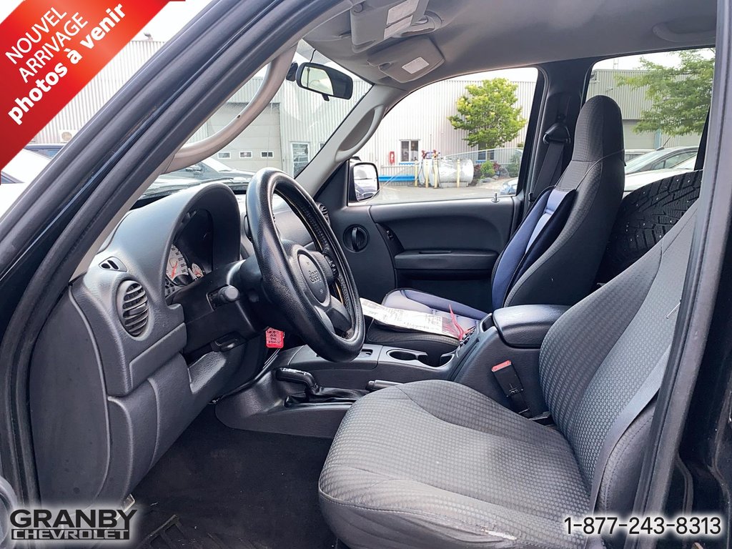Jeep Liberty Sport 4x4 vendu tel quel sans garanties 2003 à Granby, Québec - 11 - w1024h768px
