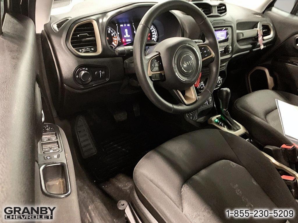2015 Jeep Renegade in Granby, Quebec - 9 - w1024h768px