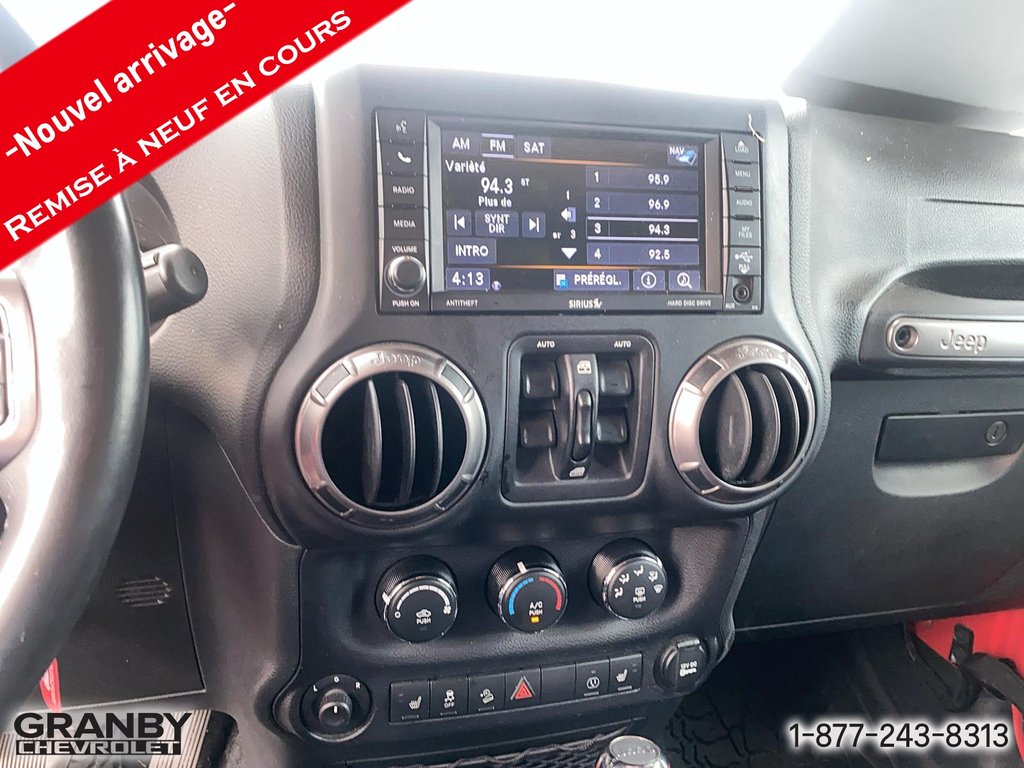 2018 Jeep WRANGLER JK UNLIMITED Altitude 2 toits in Granby, Quebec - 10 - w1024h768px