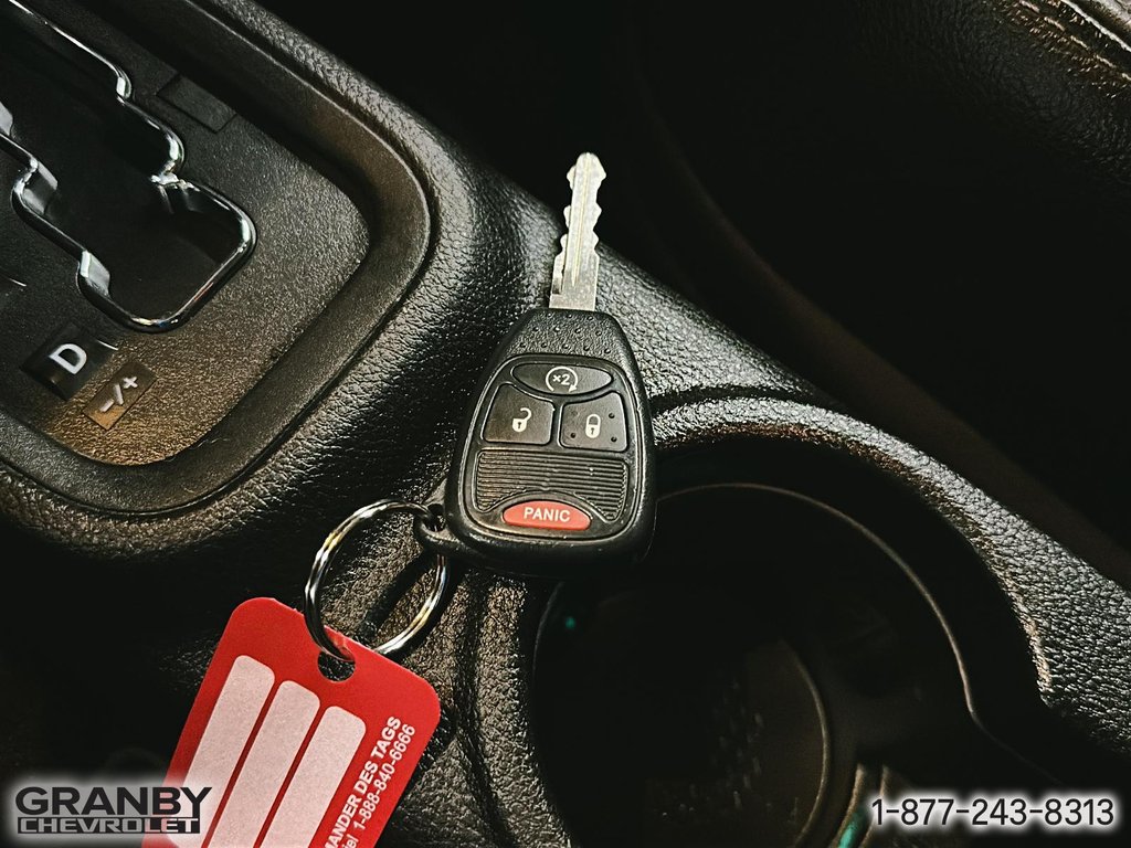 2018 Jeep WRANGLER JK UNLIMITED in Granby, Quebec - 19 - w1024h768px