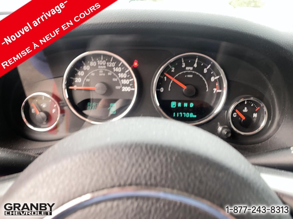 2018 Jeep WRANGLER JK UNLIMITED Altitude 2 toits in Granby, Quebec - 12 - w1024h768px