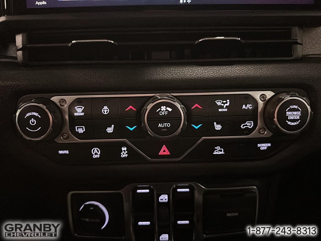 Jeep Wrangler  2024 à Granby, Québec - 17 - w1024h768px