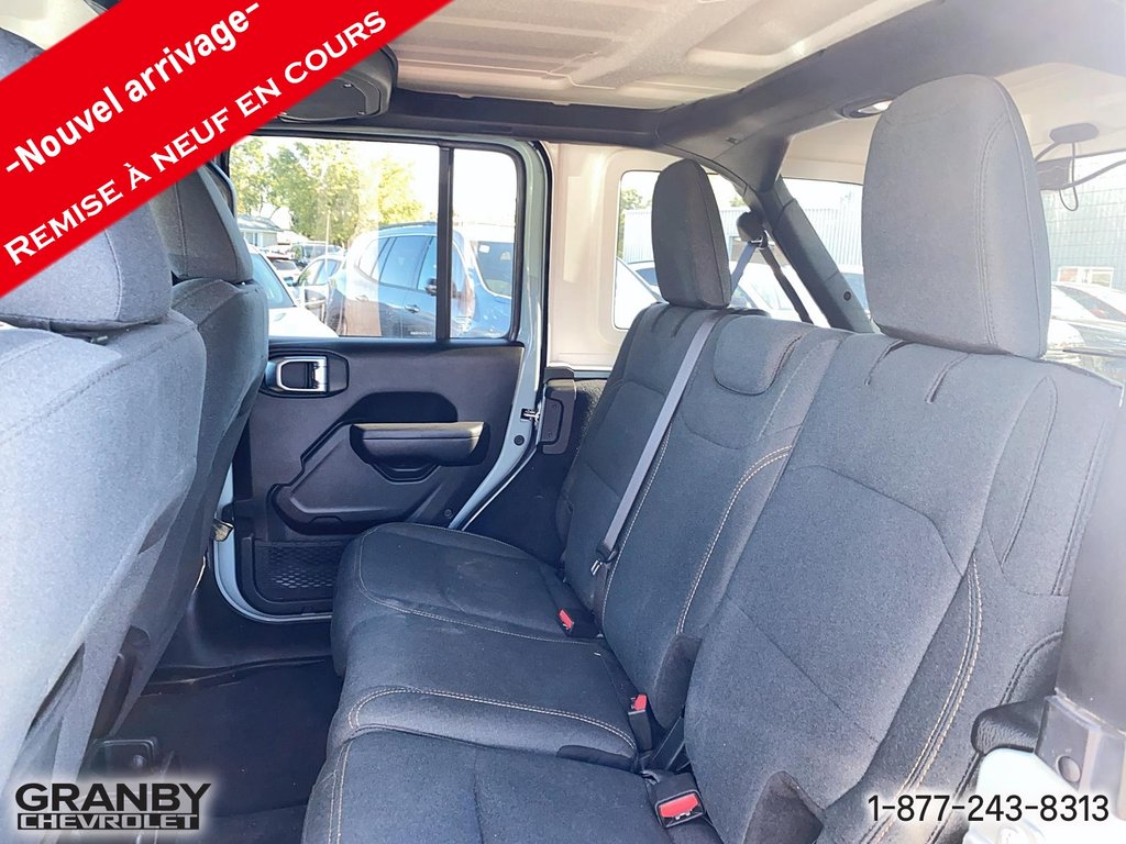 2024 Jeep Wrangler in Granby, Quebec - 9 - w1024h768px