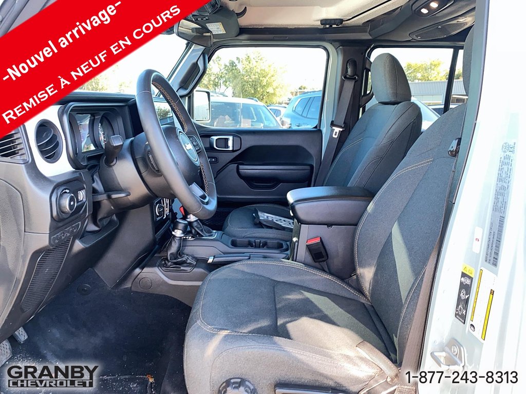 2024 Jeep Wrangler in Granby, Quebec - 11 - w1024h768px