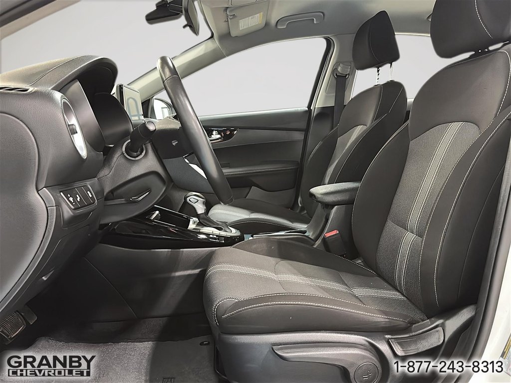 Kia Forte EX 2023 à Granby, Québec - 11 - w1024h768px