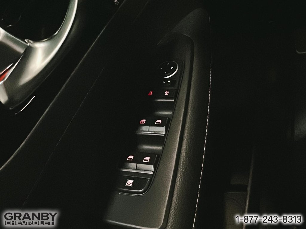 Kia Forte EX 2023 à Granby, Québec - 14 - w1024h768px