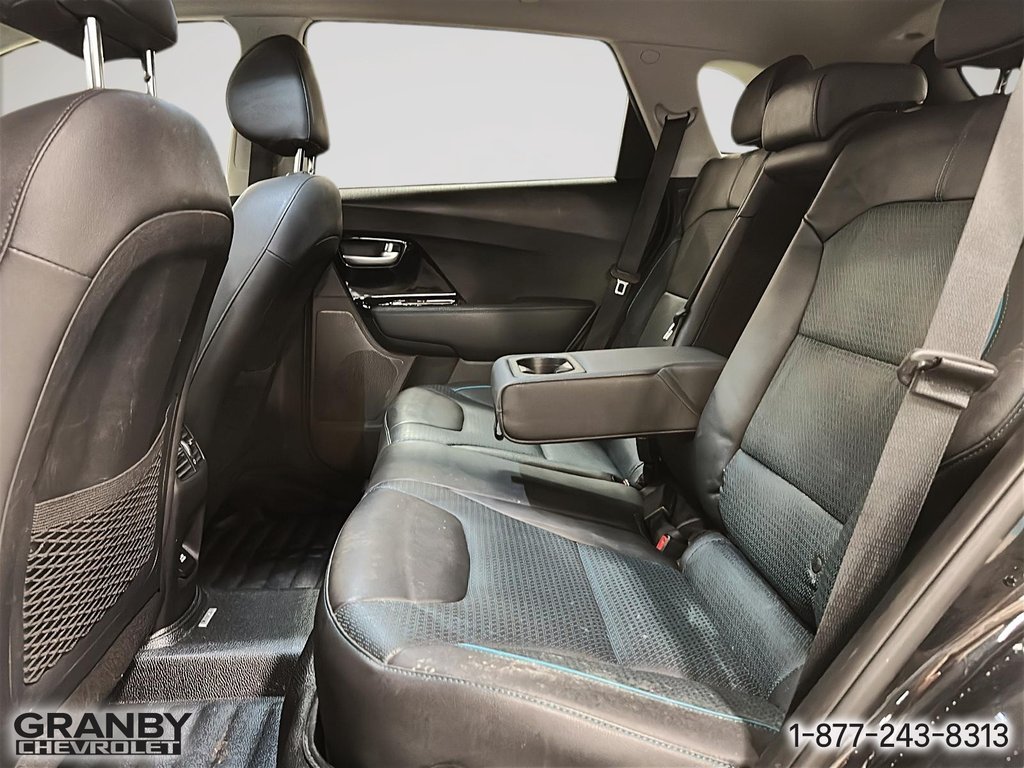 2020 Kia Niro EV SX Touring in Granby, Quebec - 12 - w1024h768px