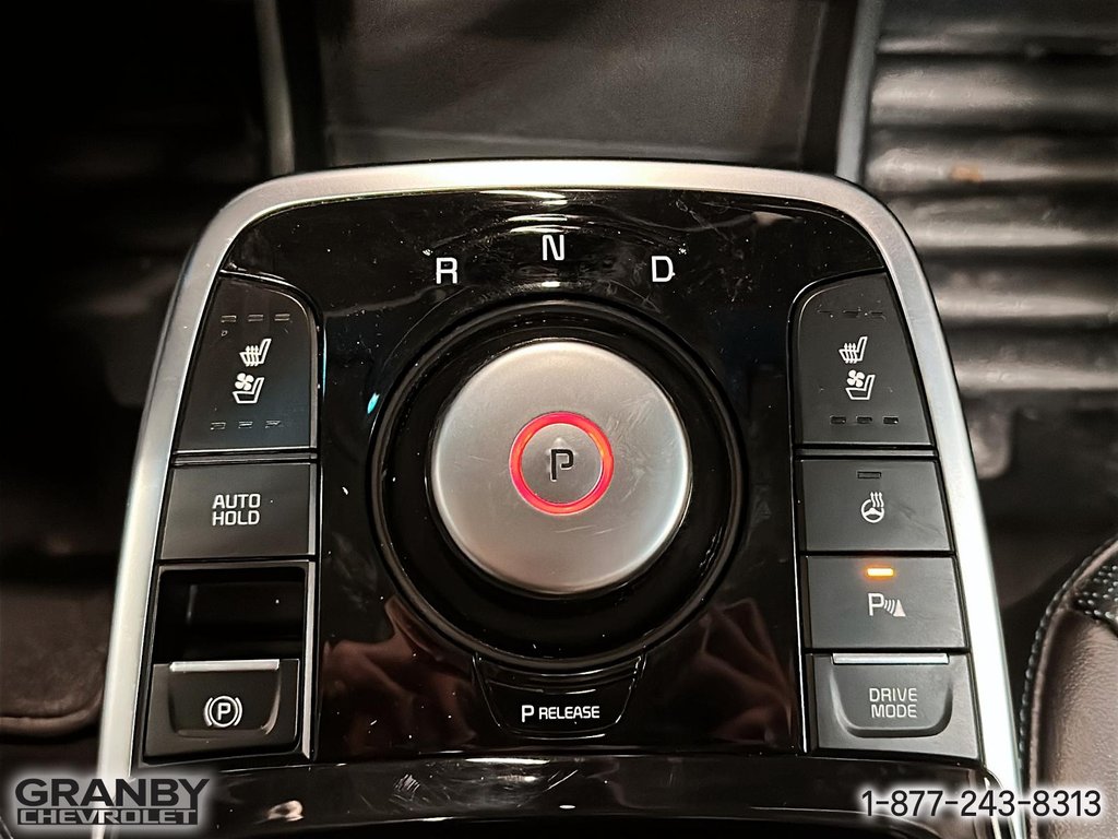 2020 Kia Niro EV SX Touring in Granby, Quebec - 19 - w1024h768px