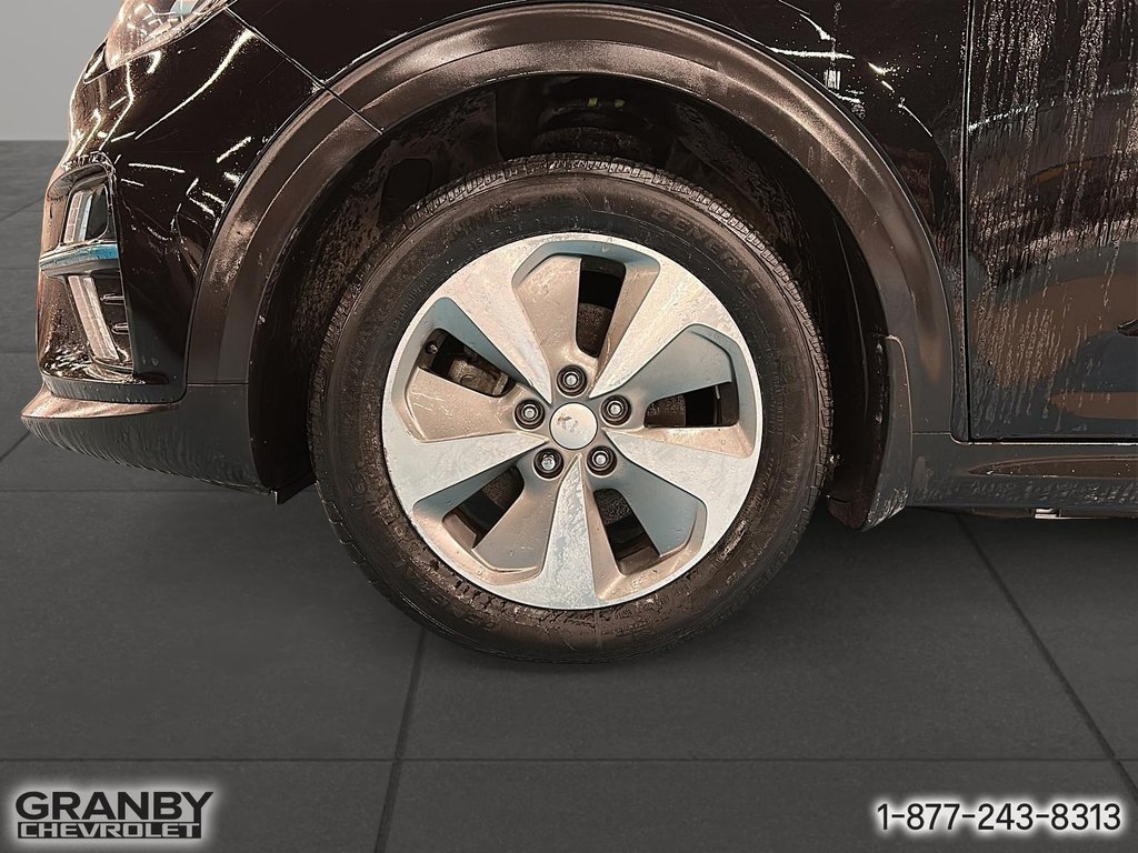 2020 Kia Niro EV SX Touring in Granby, Quebec - 10 - w1024h768px