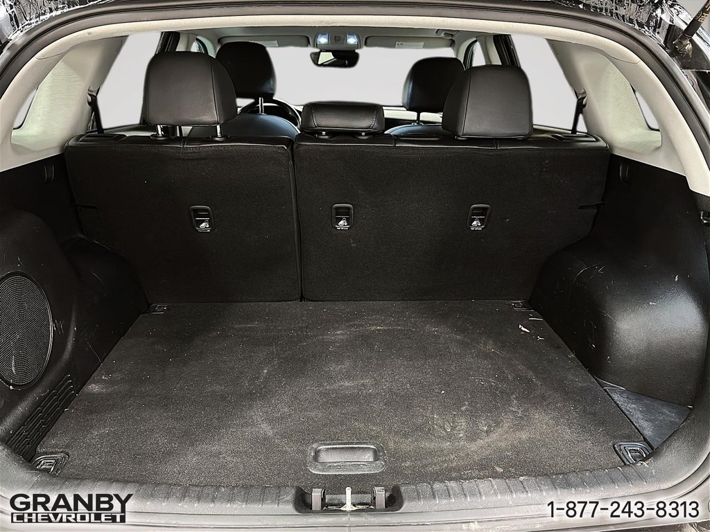 2020 Kia Niro EV SX Touring in Granby, Quebec - 9 - w1024h768px