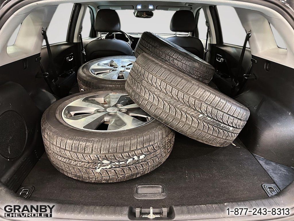 Kia Niro EV  2020 à Granby, Québec - 9 - w1024h768px