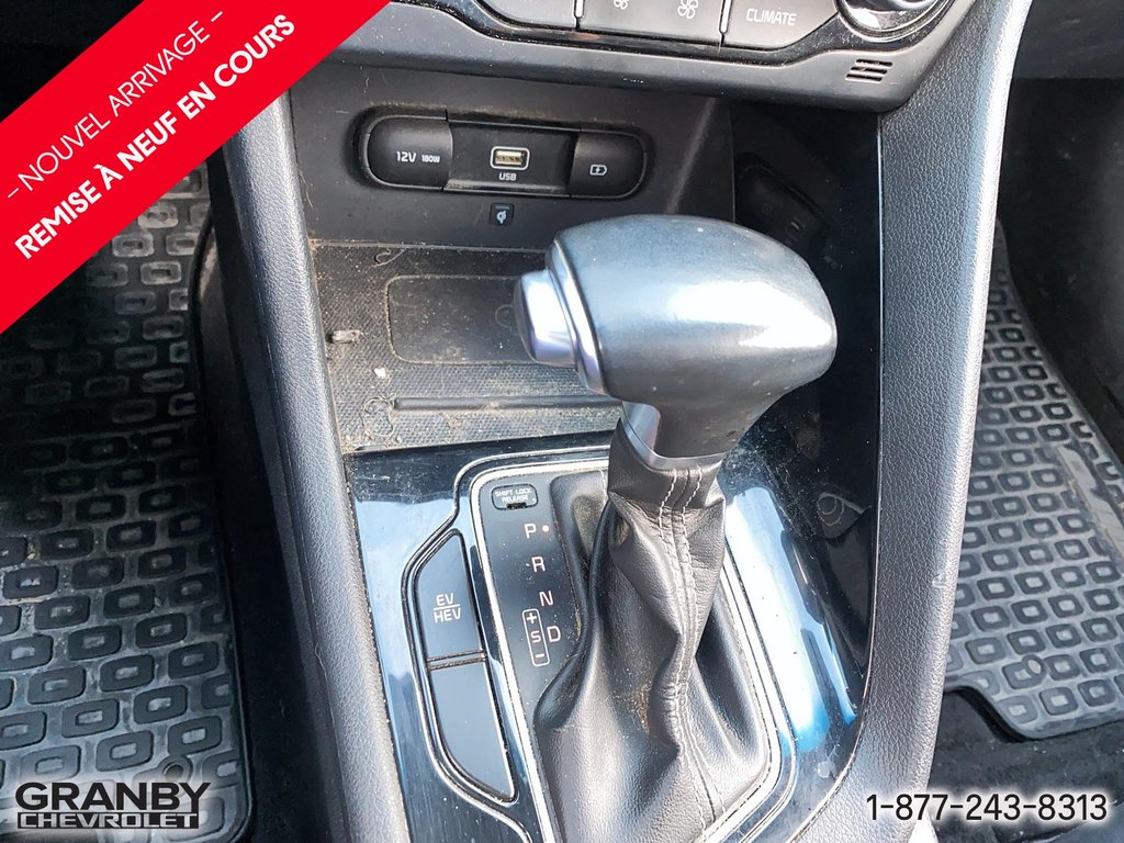 2022 Kia Niro Plug-In Hybrid in Granby, Quebec - 17 - w1024h768px