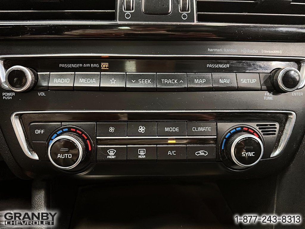 2018 Kia Optima SXL Turbo in Granby, Quebec - 18 - w1024h768px