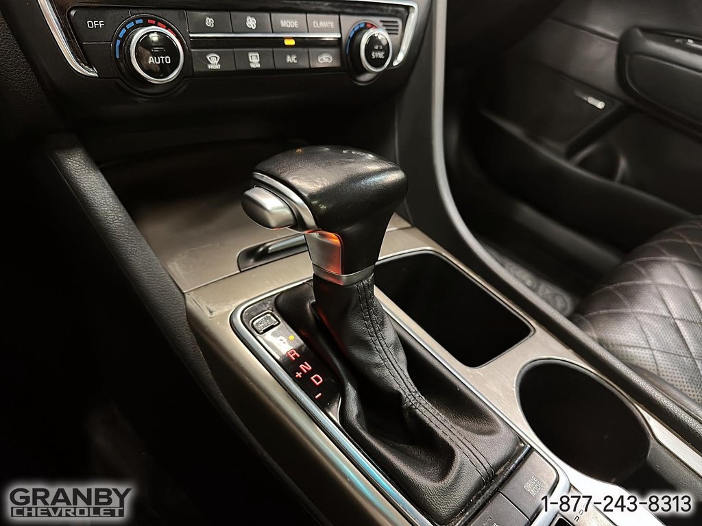 2018 Kia Optima SXL Turbo in Granby, Quebec - 19 - w1024h768px