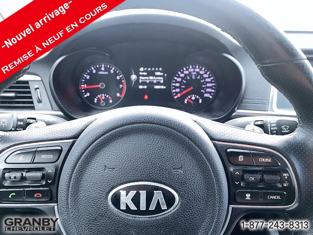 2018 Kia Optima in Granby, Quebec - 12 - w1024h768px