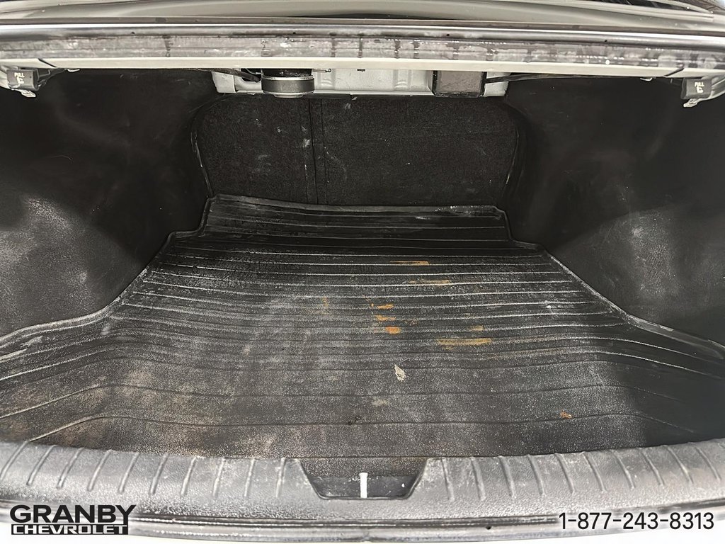 2018 Kia Optima SXL Turbo in Granby, Quebec - 10 - w1024h768px