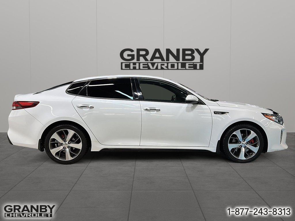 2018 Kia Optima SXL Turbo in Granby, Quebec - 5 - w1024h768px