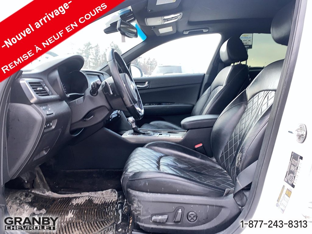 2018 Kia Optima in Granby, Quebec - 10 - w1024h768px