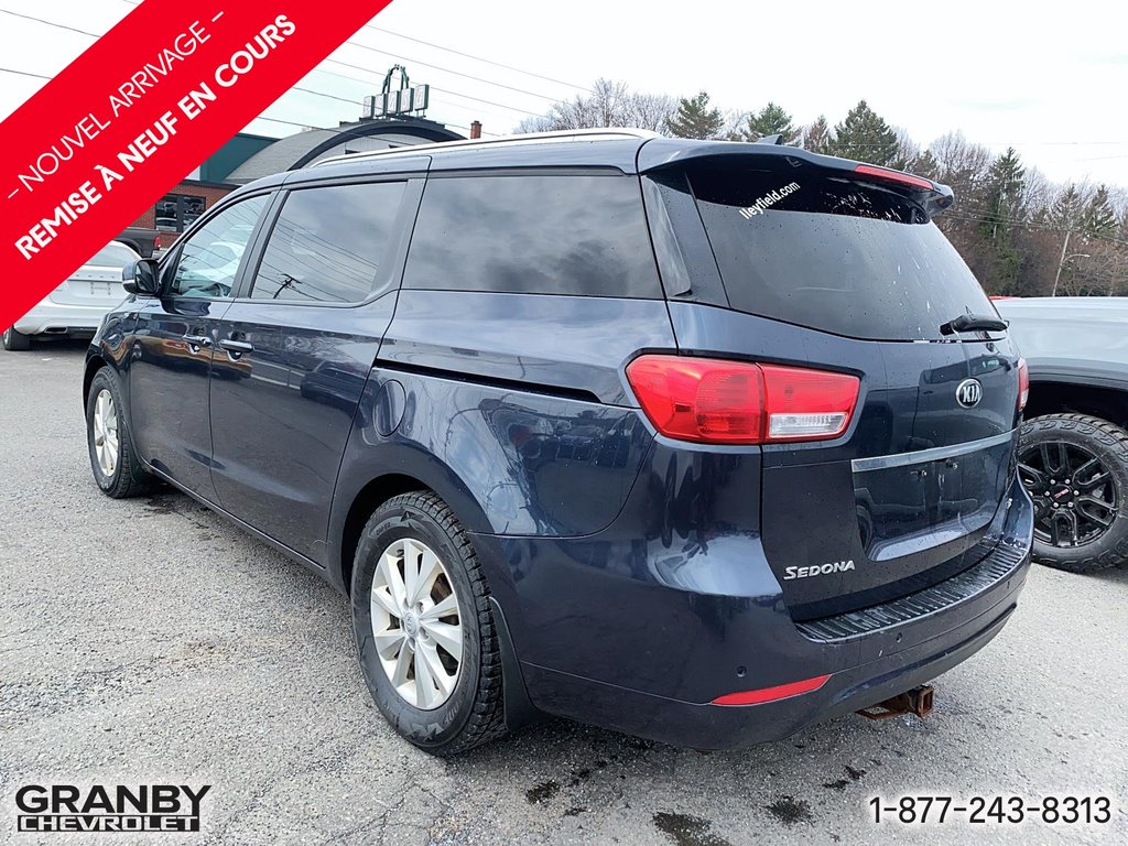 Kia Sedona  2016 à Granby, Québec - 7 - w1024h768px