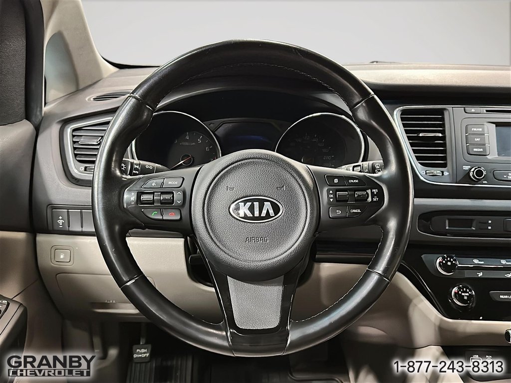 Kia Sedona  2016 à Granby, Québec - 16 - w1024h768px