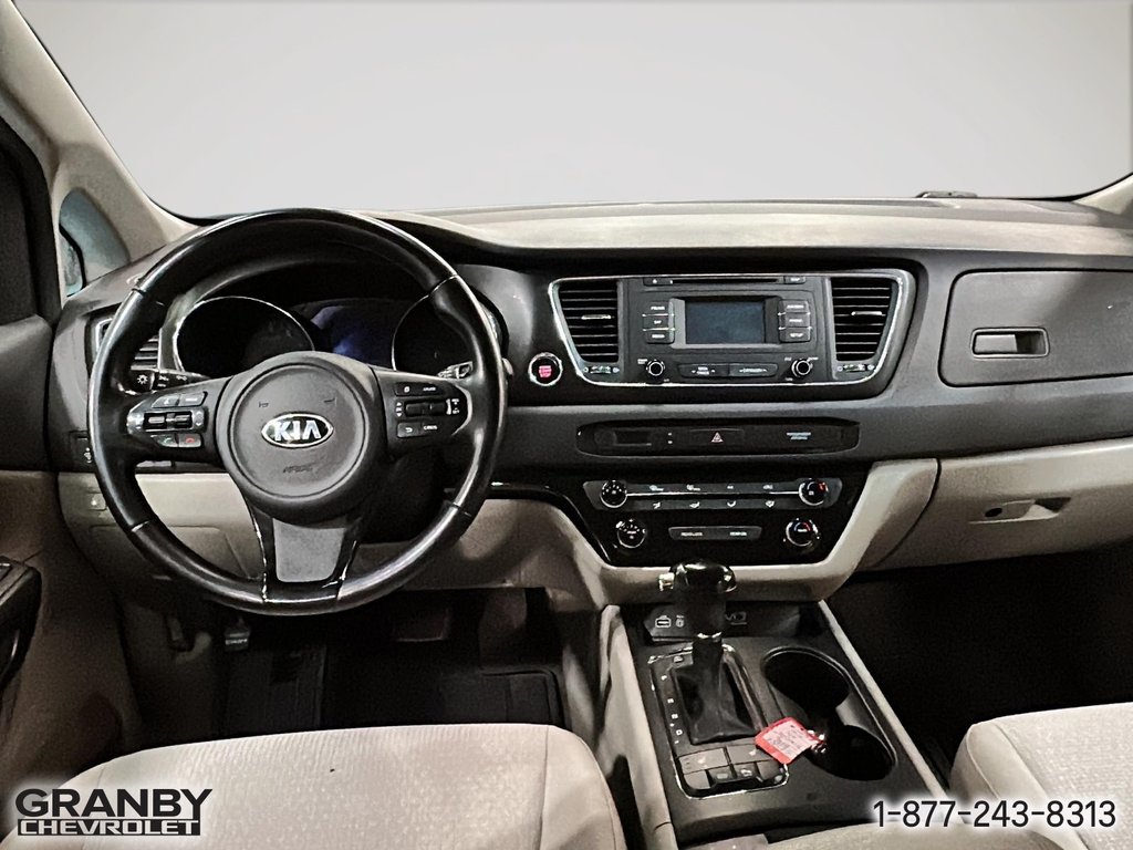 Kia Sedona  2016 à Granby, Québec - 13 - w1024h768px