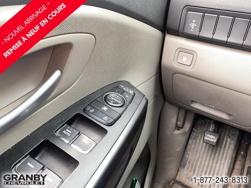 Kia Sedona  2016 à Granby, Québec - 12 - w1024h768px