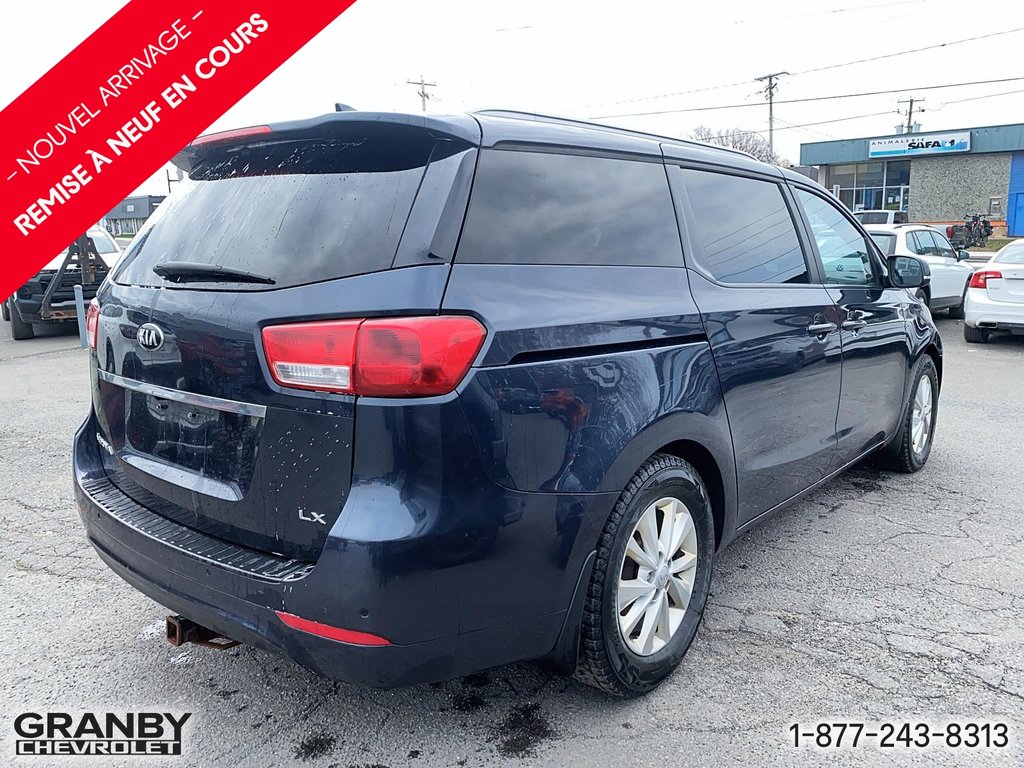 Kia Sedona  2016 à Granby, Québec - 5 - w1024h768px