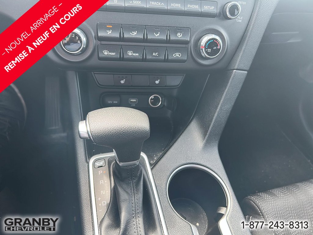 2020 Kia Sportage in Granby, Quebec - 16 - w1024h768px