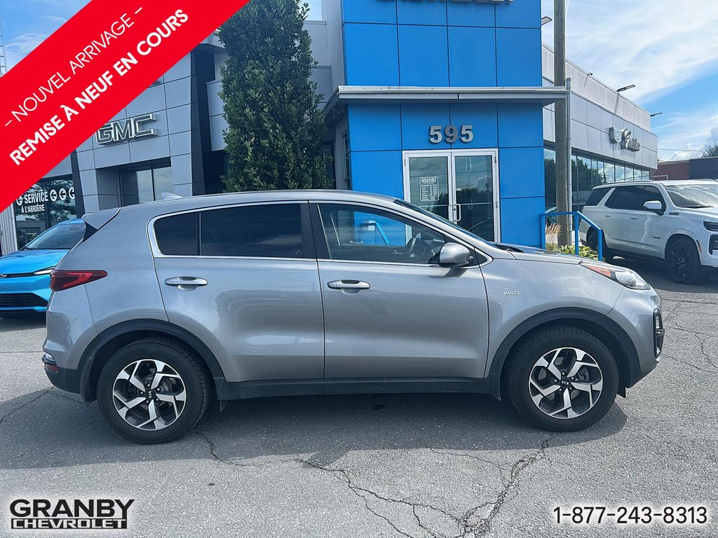 2020 Kia Sportage in Granby, Quebec - 4 - w1024h768px