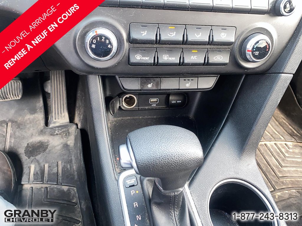 2021 Kia Sportage awd in Granby, Quebec - 16 - w1024h768px