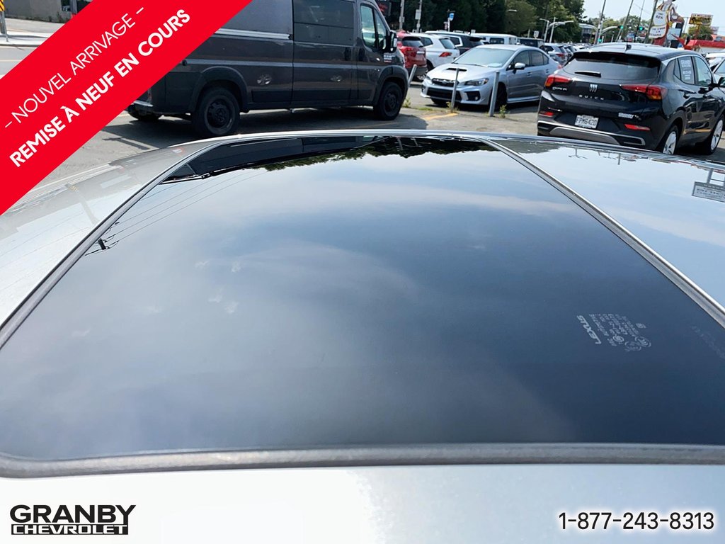 Lexus IS 250  2014 à Granby, Québec - 12 - w1024h768px