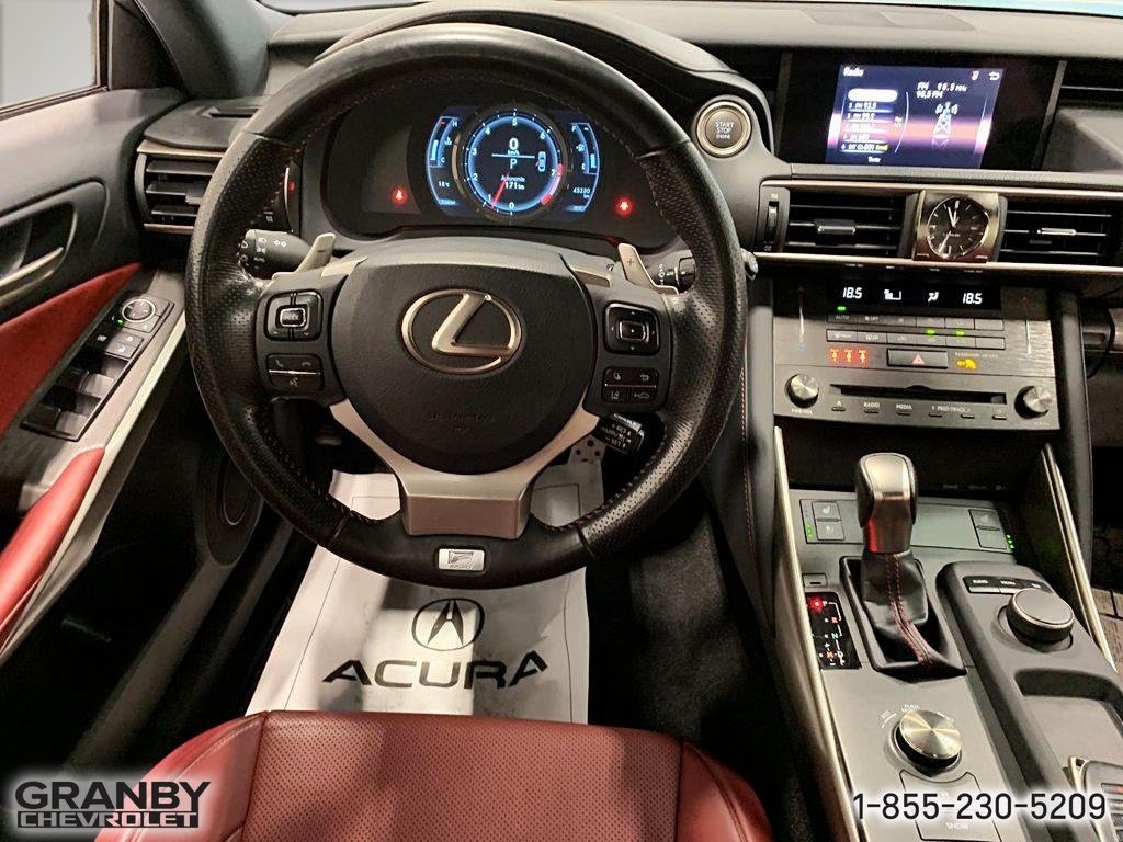 2019 Lexus IS in Granby, Quebec - 21 - w1024h768px