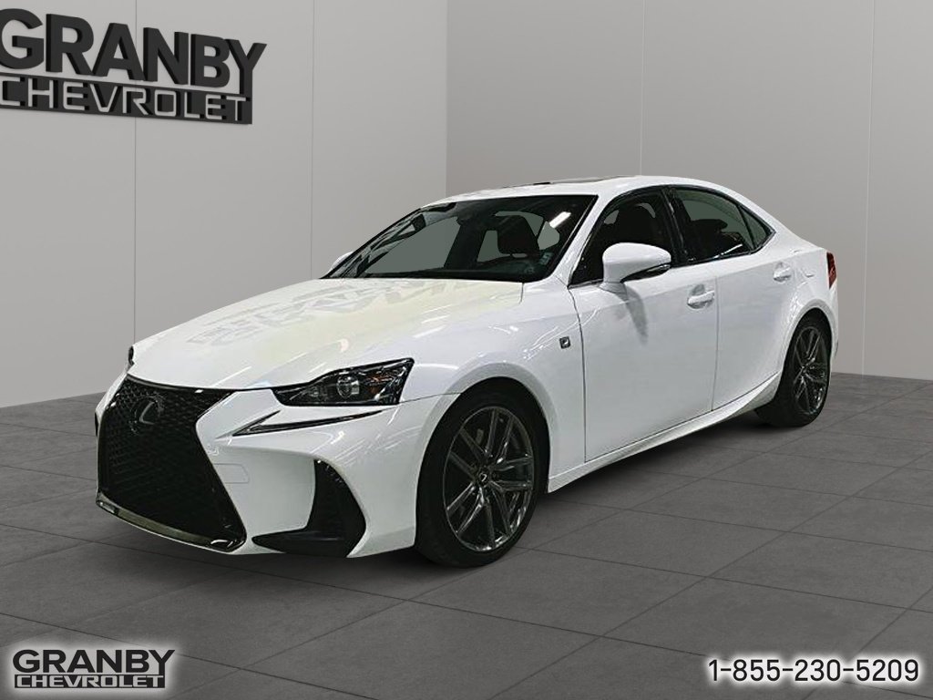 2019 Lexus IS in Granby, Quebec - 1 - w1024h768px