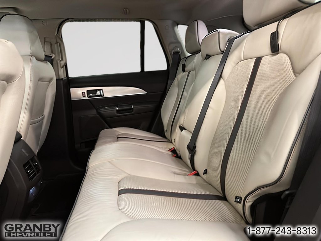 2014 Lincoln MKX in Granby, Quebec - 12 - w1024h768px