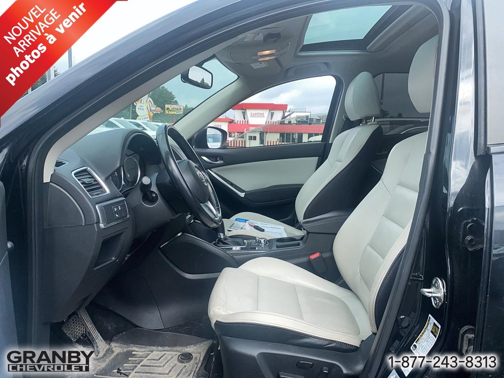 2016 Mazda CX-5 GT AWD in Granby, Quebec - 10 - w1024h768px