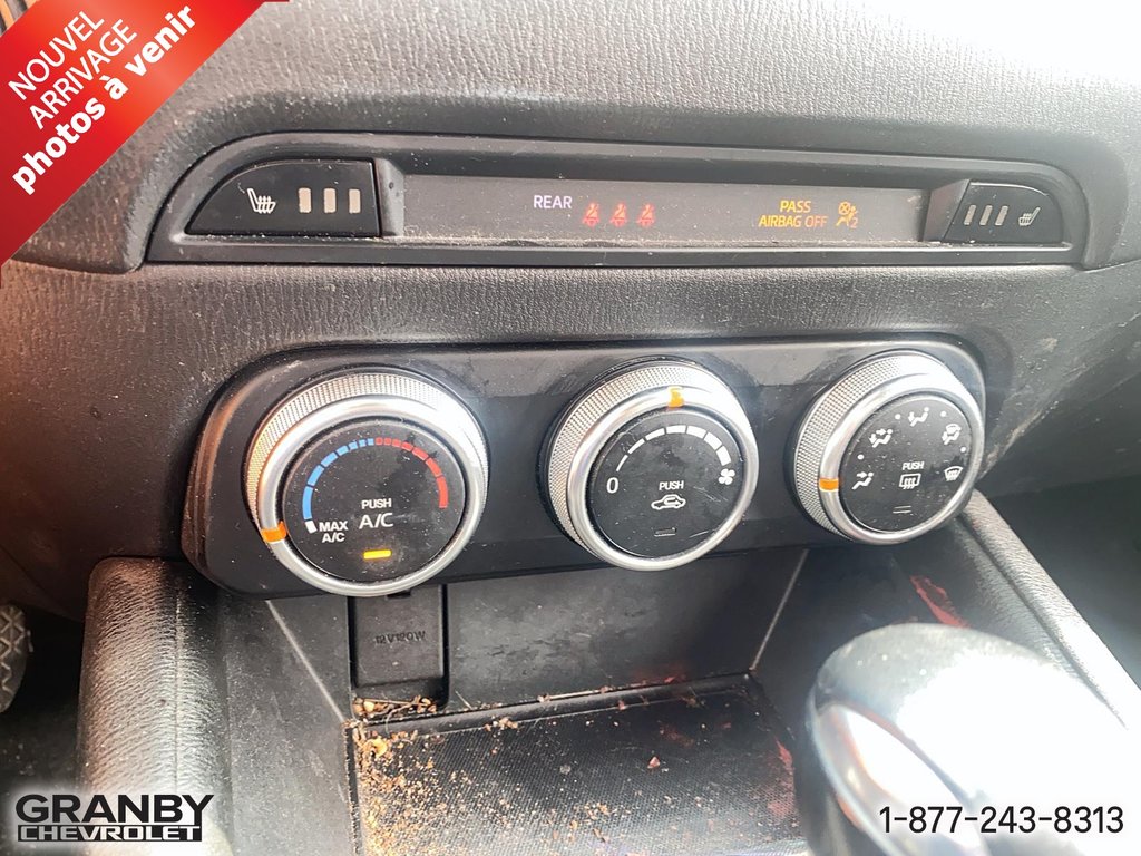 2020 Mazda CX-5 GX AWD in Granby, Quebec - 11 - w1024h768px