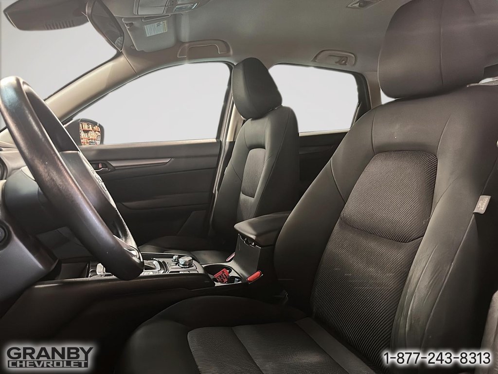 2020 Mazda CX-5 GX AWD in Granby, Quebec - 11 - w1024h768px