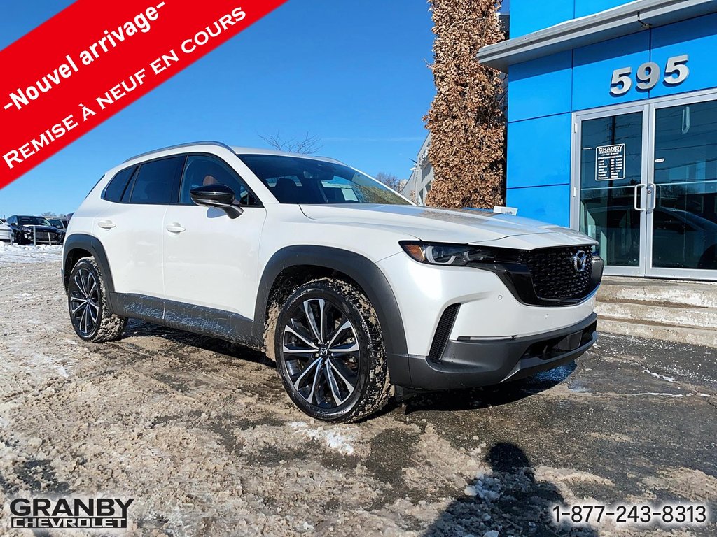 2023 Mazda CX-50 in Granby, Quebec - 3 - w1024h768px