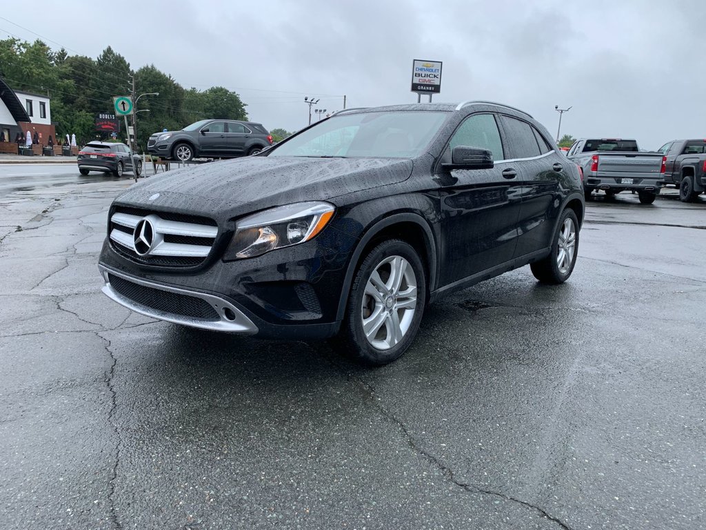 2016 Mercedes-Benz GLA in Granby, Quebec - 4 - w1024h768px