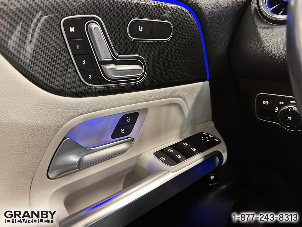 2020 Mercedes-Benz GLB in Granby, Quebec - 14 - w1024h768px