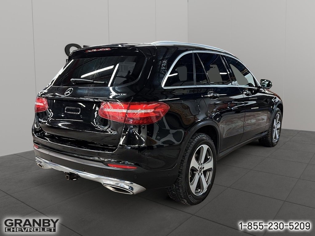 Mercedes-Benz GLC300  2019 à Granby, Québec - 5 - w1024h768px