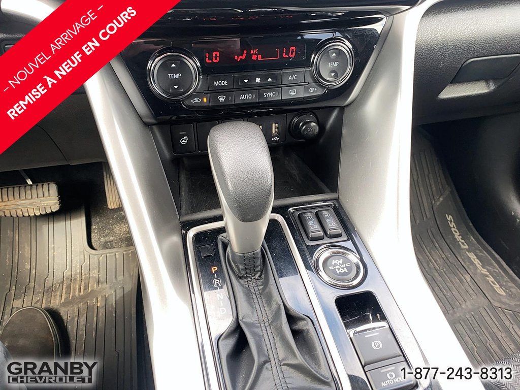 2024 Mitsubishi Eclipse Cross in Granby, Quebec - 8 - w1024h768px
