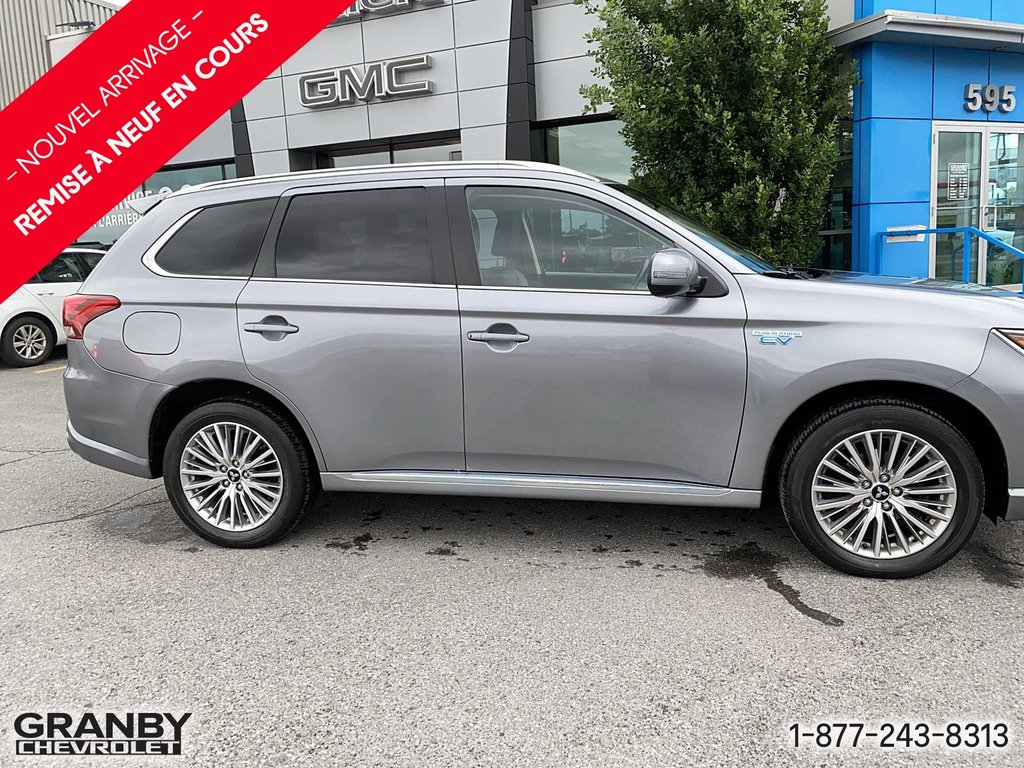 Mitsubishi Outlander PHEV  2020 à Granby, Québec - 2 - w1024h768px