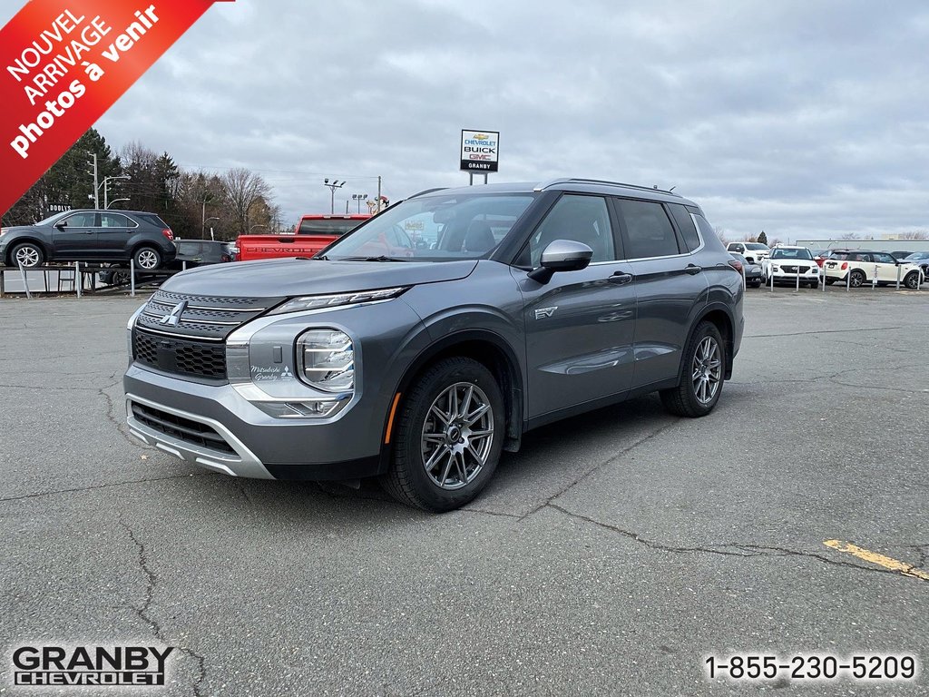 OUTLANDER PHEV  2023 à Granby, Québec - 4 - w1024h768px