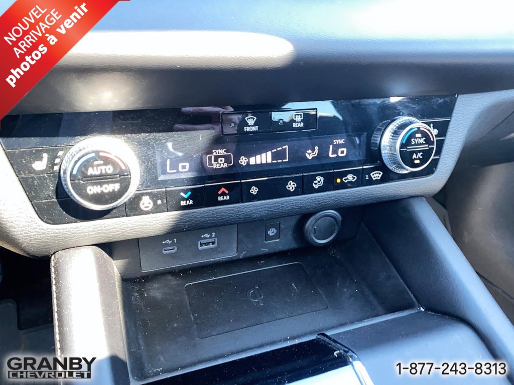 2022 Mitsubishi Outlander in Granby, Quebec - 11 - w1024h768px